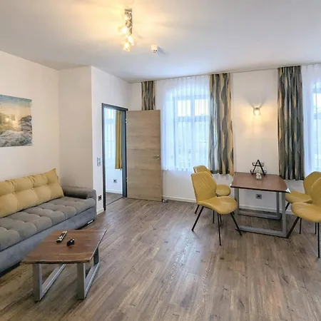 Ferienquartier Forsthaus 2 *