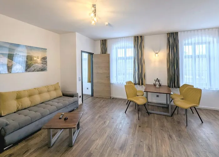 Ferienquartier Forsthaus 2 *